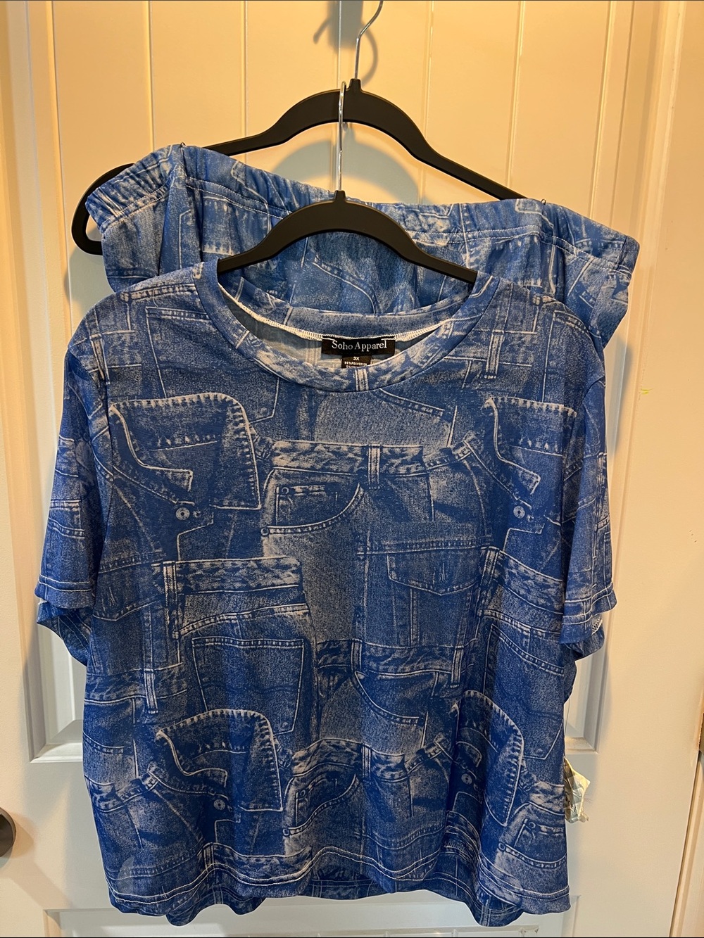 Soho Apparel Blue Printed Short Sleeve Women's Tee and lined skirt. Matching set